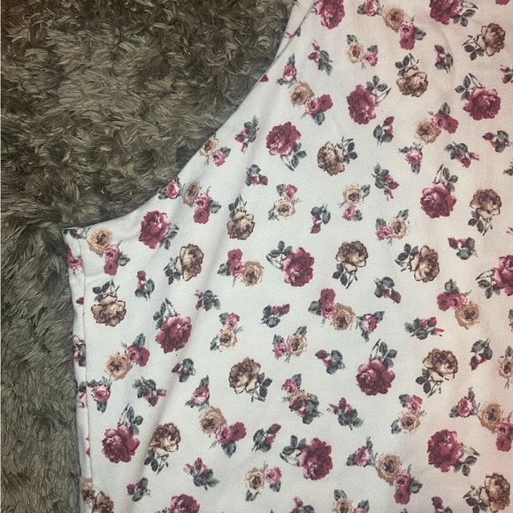 Floral Print Women's Top - Picture 3 of 4